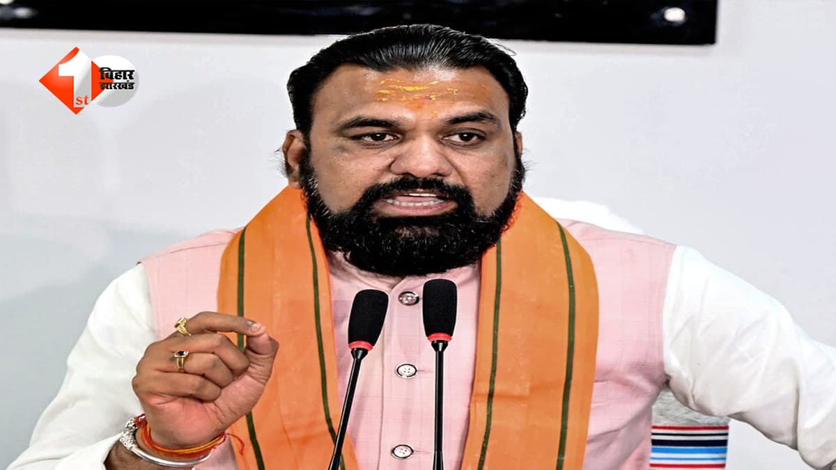 सरकारी कर्मचारियों के लिए बड़ी खुशखबरी: अब नौकरी के साथ दे सकेंगे अनलिमिटेड प्रतियोगी परीक्षाएं, सरकार ने हटाया प्रतिबंध!