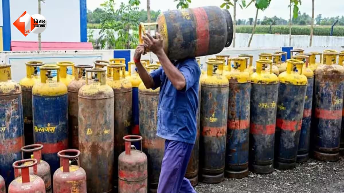 पटना में कॉमर्शियल गैस सिलेंडर हुआ सस्ता, घरेलू LPG उपभोक्ताओं को फिर नहीं मिली राहत; जानिए नए रेट