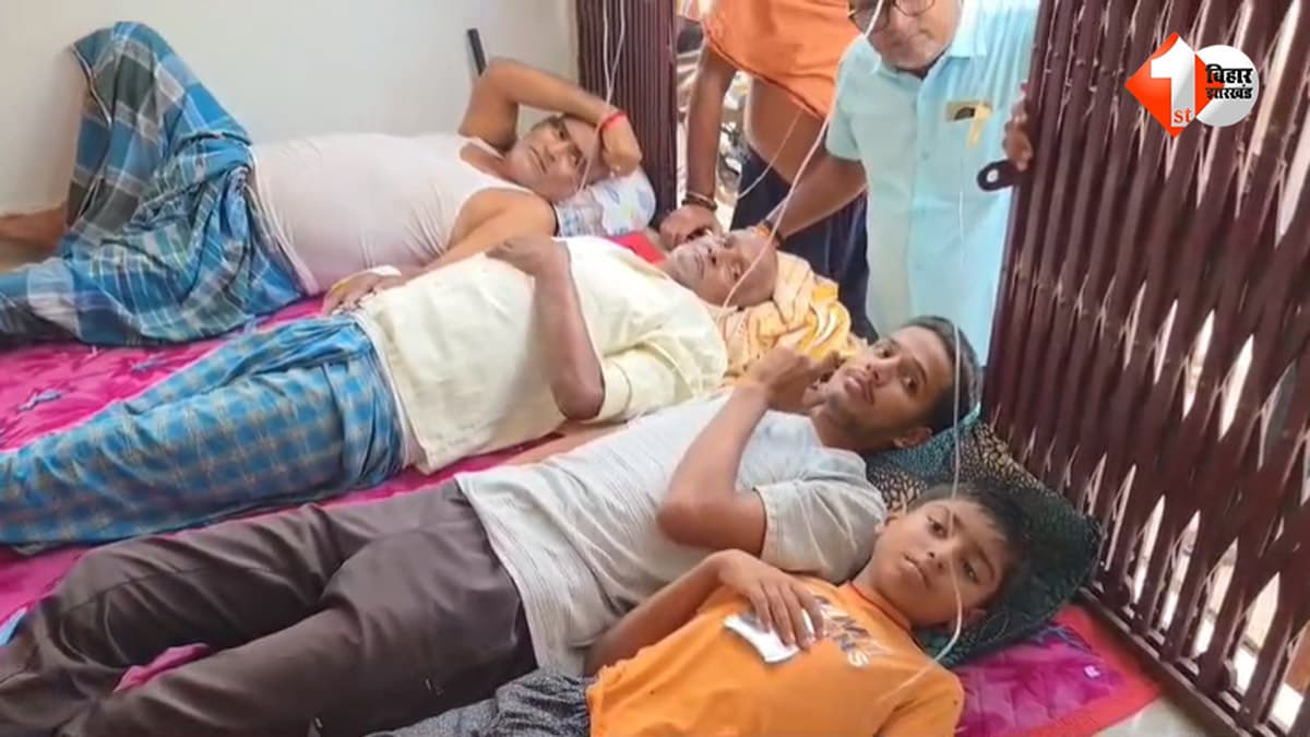पूजा का प्रसाद खाते ही बिगड़ी 100 से ज्यादा लोगों की तबीयत, गांव में मची अफरातफरी; उल्टी-दस्त से हड़कंप