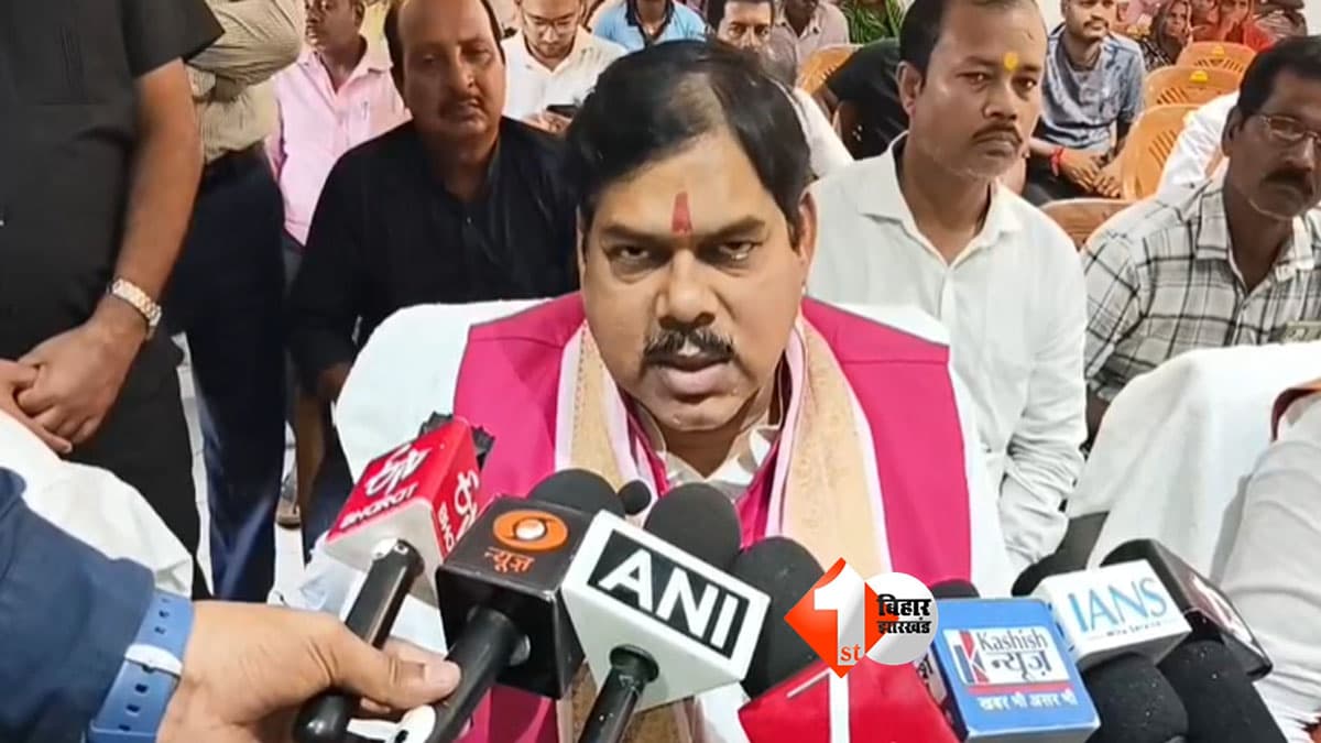 Bihar TRE-4: शिक्षकों के ट्रांसफर पर शिक्षा मंत्री का बड़ा बयान, कोर्ट जाने की जरूरत नहीं; TRE-4 में रहेगी नेगेटिव मार्किंग, जल्द आएगी अधिसूचना