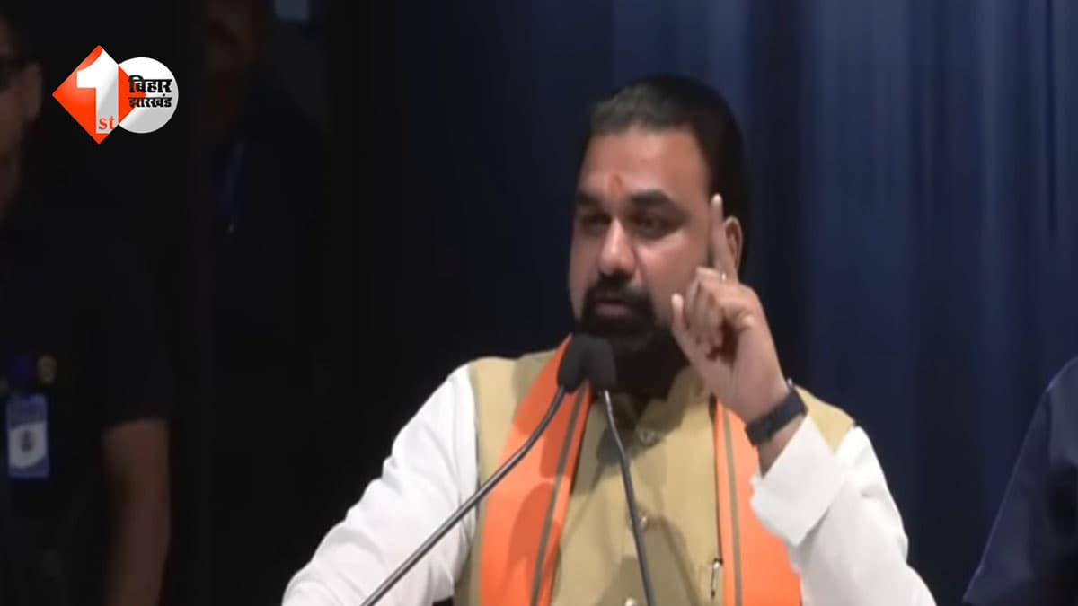 BIHAR NEWS : एक साथ 2000 अफसरों को नियुक्ति पत्र, CM सम्राट की दो टूक- आपकी एक साइन बदल सकती है कई परिवार की जिंदगी, ईमानदारी से करेंगे काम तो बिहार बढ़ेगा आगे