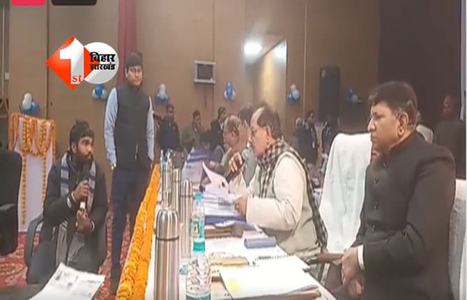 Vijay Sinha : “पुलिस वाला गाली-गलौज कर रहा है, सर...” सुनते ही भड़क गए विजय सिन्हा, कहा, “यह बर्दाश्त नहीं किया जाएगा; जमीन के मामले में सीधे SHO एक्शन नहीं लें