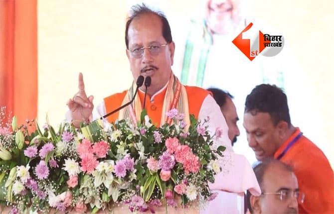 Land Grievance Redressal : भूमि सुधार जनकल्याण संवाद कार्यक्रम में आए 2600 आवेदन, भूमि शिकायतों पर सरकार करेगी त्वरित कार्रवाई; उपमुख्यमंत्री ने मोबाइल नोटिफिकेशन का वादा किया