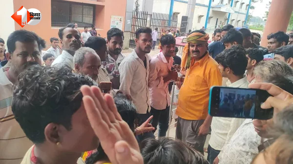 बाइक की चाबी को लेकर हुआ विवाद... गुस्से में बड़े भाई ने छोटे भाई के गले पर चाकू से किया वार, इलाज के दौरान मौत