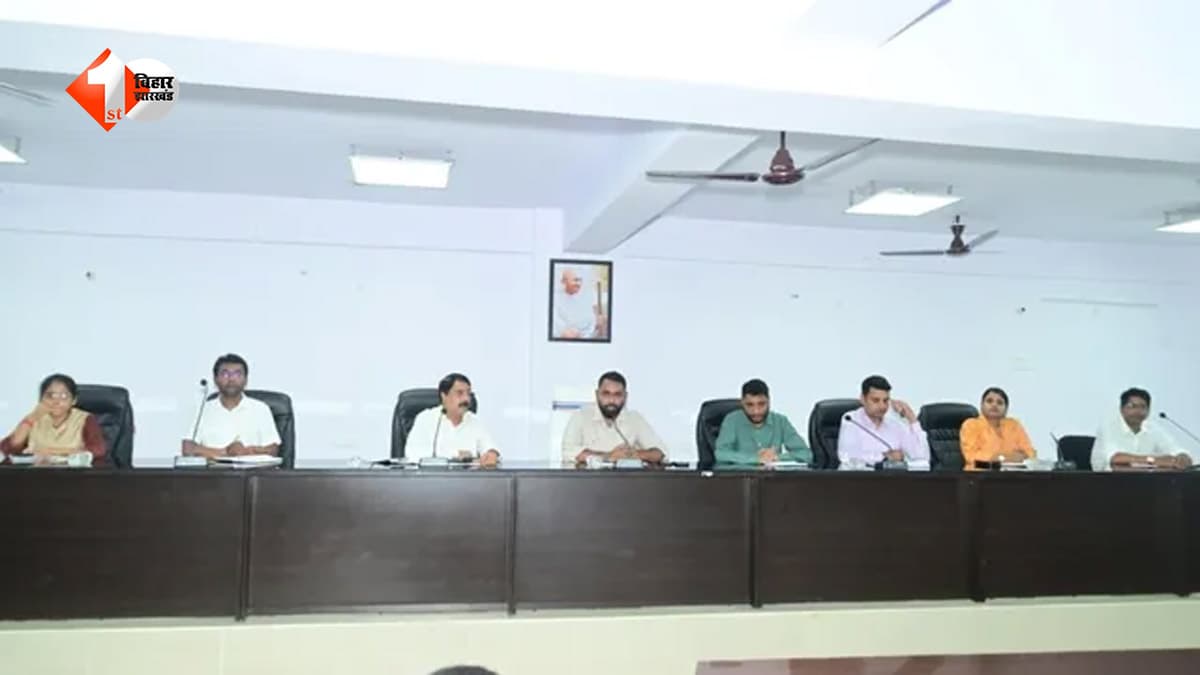 15 अगस्त तक हर हाल में पूरा करना होगा यह काम, DM ने अधिकारियों को दिए सख्त निर्देश, लापरवाही की तो…