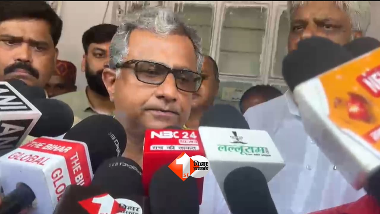 Bihar Satellite Township : 'समस्या दिखे तो मुझे बताइए'— नीतीश मिश्रा ने जलजमाव और विकास योजनाओं पर दिया बड़ा बयान, कहा - अब इन 7 जगहों पर भी कर सकेंगे जमीन खरीद-बिक्री