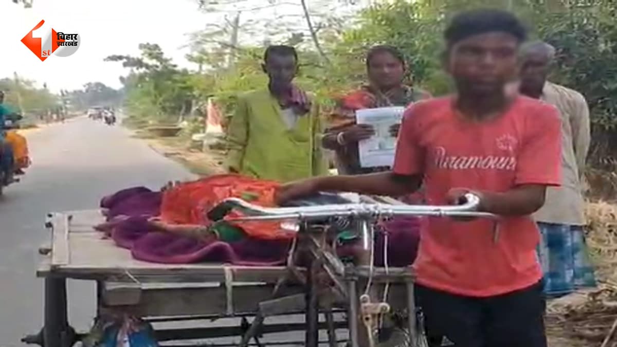 खून से लथपथ बुजुर्ग को नहीं मिली एंबुलेंस, ठेले पर अस्पताल से थाना तक ढोता रहा परिवार