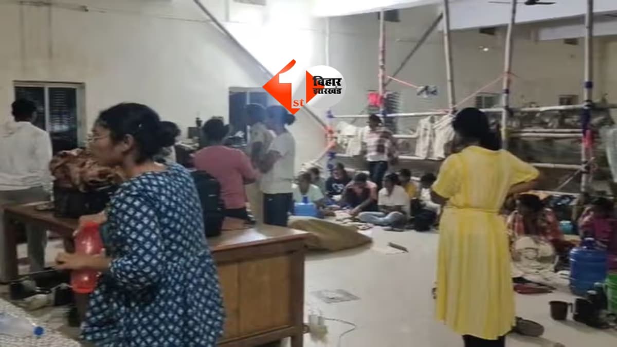 Bihar police news : महिला कॉन्स्टेबल की संदिग्ध मौत: बंद बाथरूम में फंदे से लटका मिला शव, नोट्स से खुल सकते हैं राज