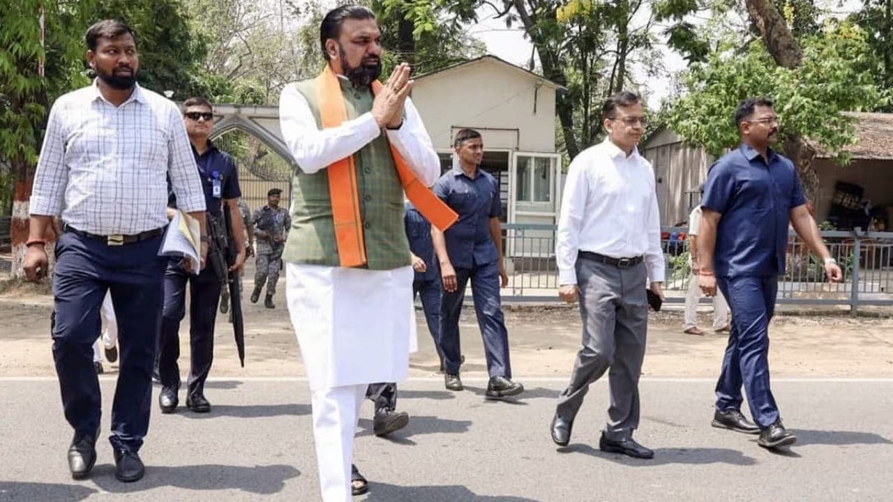 Bihar News : सम्राट सरकार का बड़ा प्रशासनिक फैसला: मंत्रियों के बाद जिलों में प्रभारी सचिव तैनात, विनय को पटना और रवि को नालंदा की जिम्मेदारी