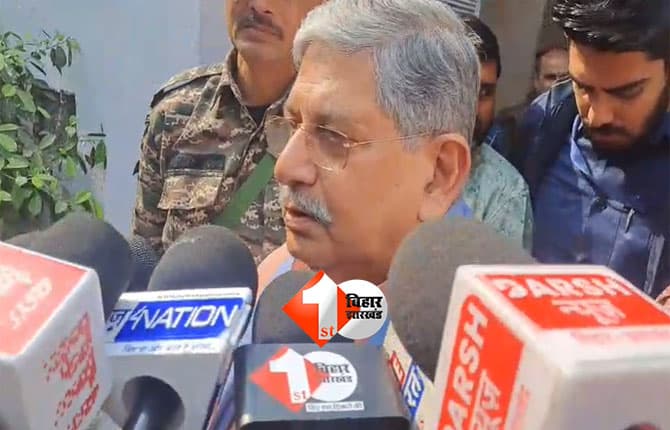 Tejashwi Yadav : ललन सिंह का तेजस्वी पर करारा हमला, कहा—“18 नवंबर को खुद शपथ की तारीख बता देने वाला व्यक्ति आज गायब है”