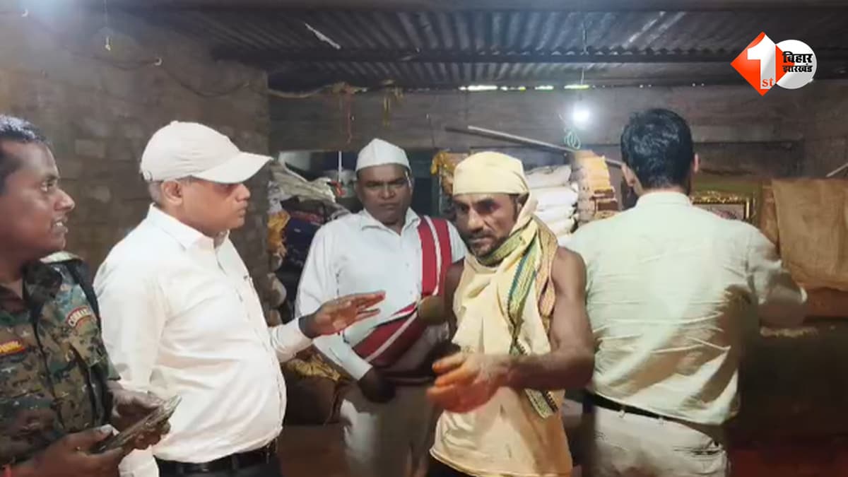 त्योहारों के बीच नकली मसालों के कारोबार का भंडाफोड़, SDM के नेतृत्व में फैक्ट्री पर छापेमारी