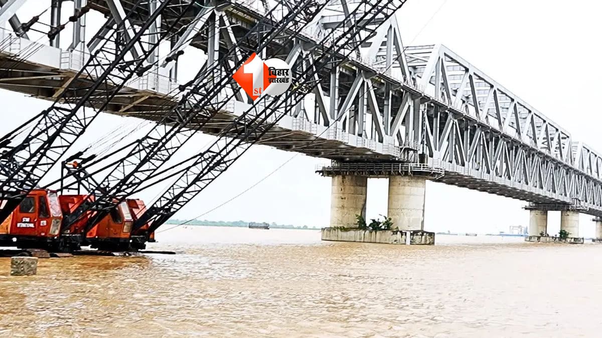 Bihar Flood: बिहार में बाढ़ का कहर! 8 नदियां खतरे के निशान से ऊपर, पटना से 13 जिलों तक मचा हाहाकार; जानें किस नुकसान पर कितना मिलेगा मुआवजा