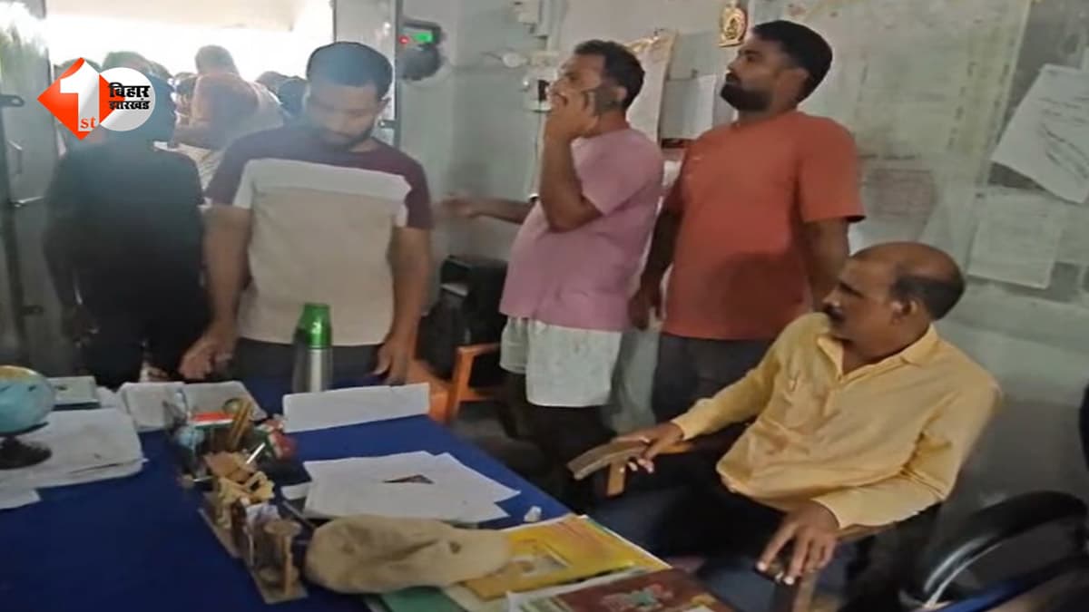हेडमास्टर साहब की घिनौनी करतूत: ऑफिस में ले जाकर बच्चियों से की गंदी हरकत, स्कूल में भारी बवाल के बाद अरेस्ट
