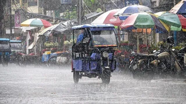 Bihar Weather Today: बिहार के 14 जिलों में आज बारिश, पटना समेत इन इलाकों में अलर्ट; 2 दिन बाद बढ़ेगा तापमान